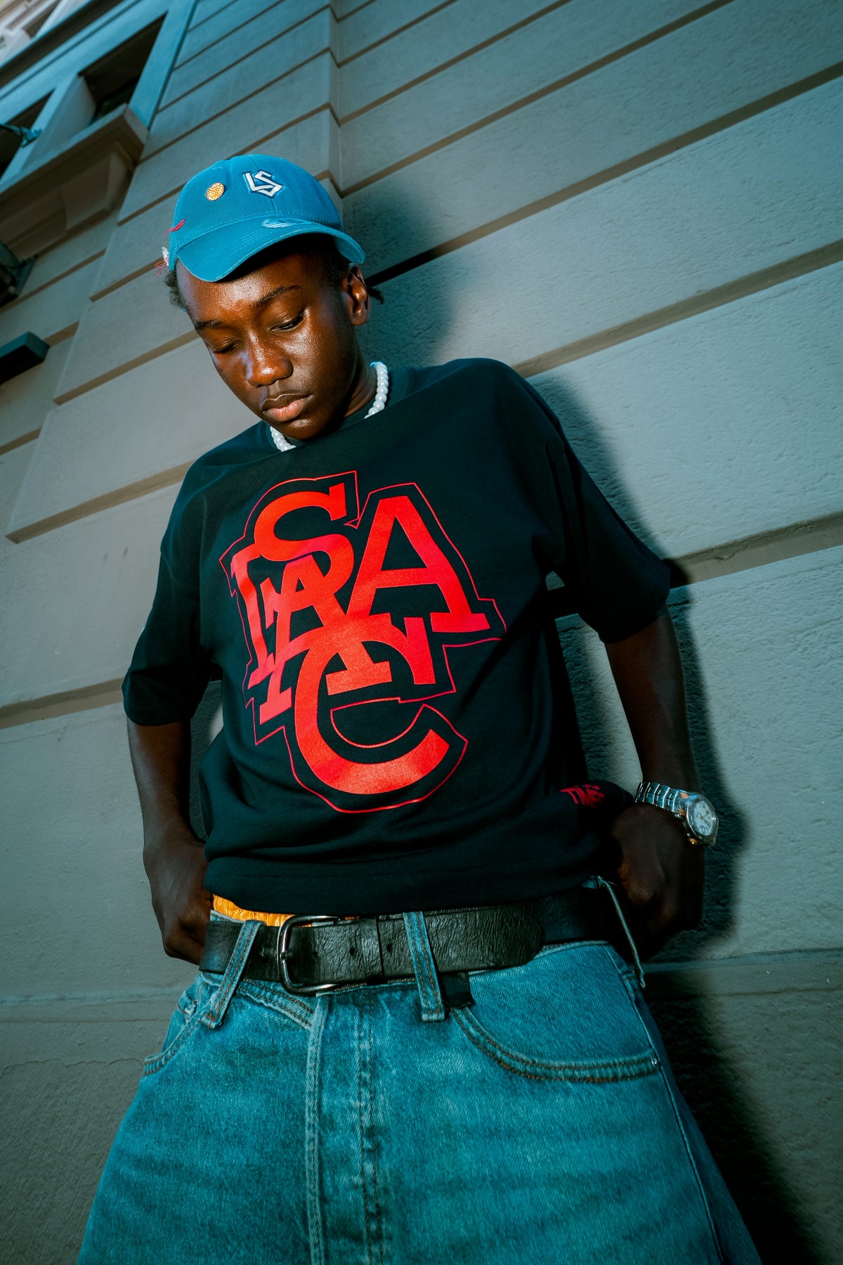 T-shirt navy Red Letters