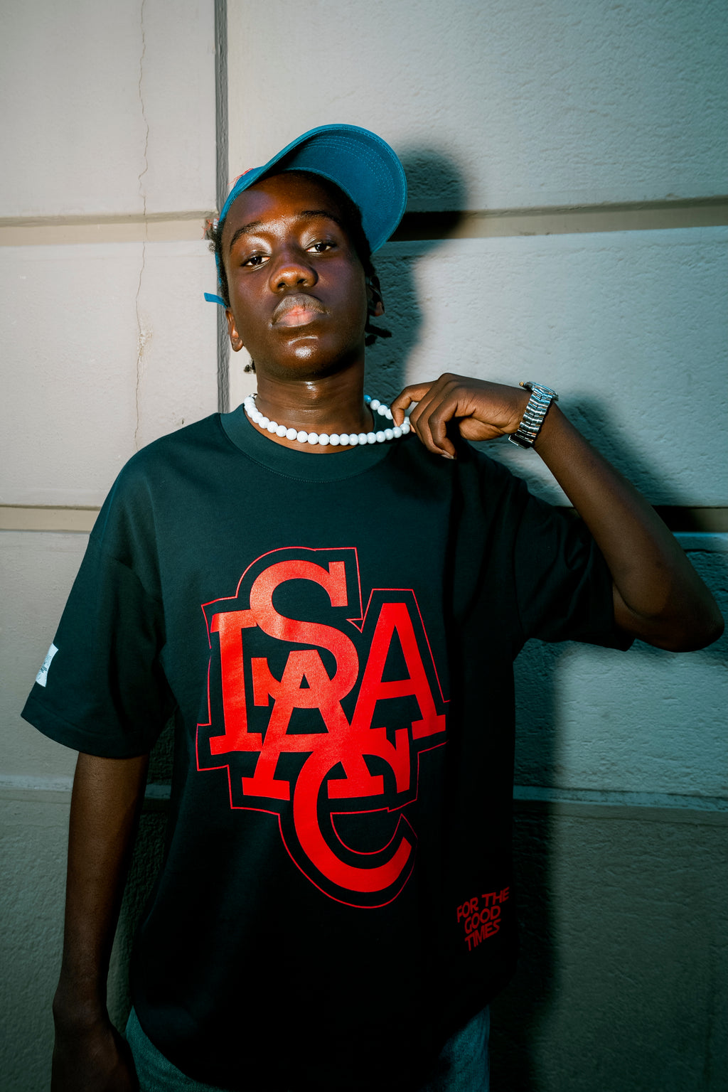 T-shirt navy Red Letters
