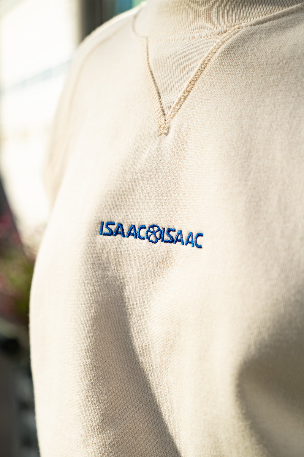 Crew neck crème fleur bleue
