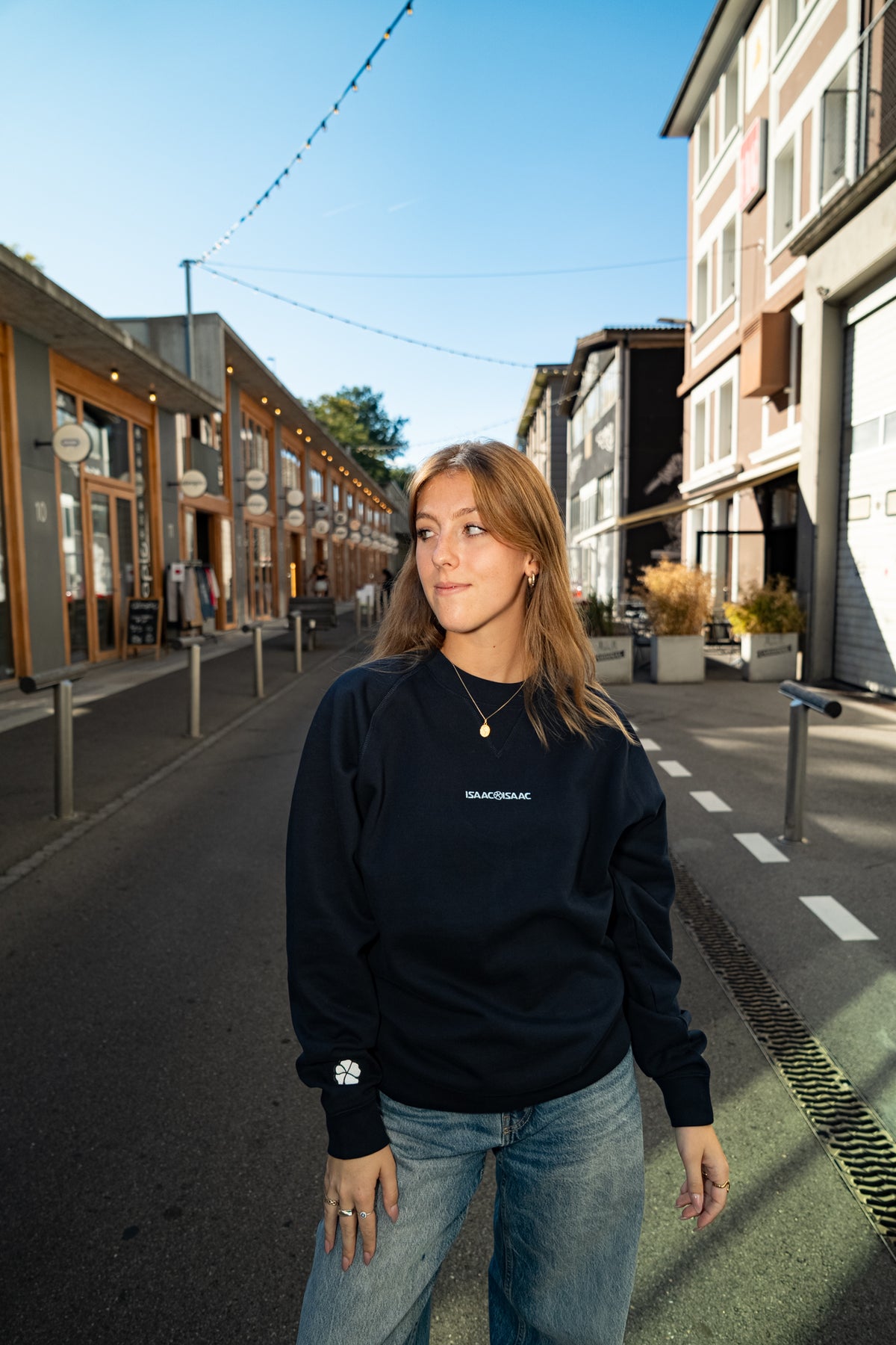 Crew neck navy fleur bleu ciel