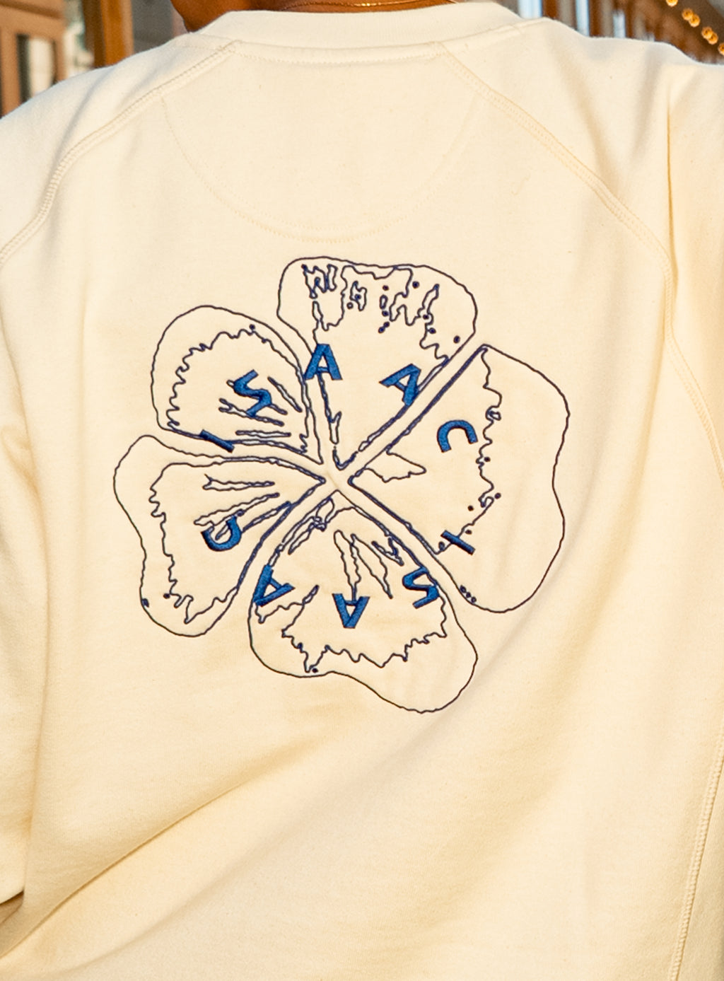 Crew neck crème fleur bleue