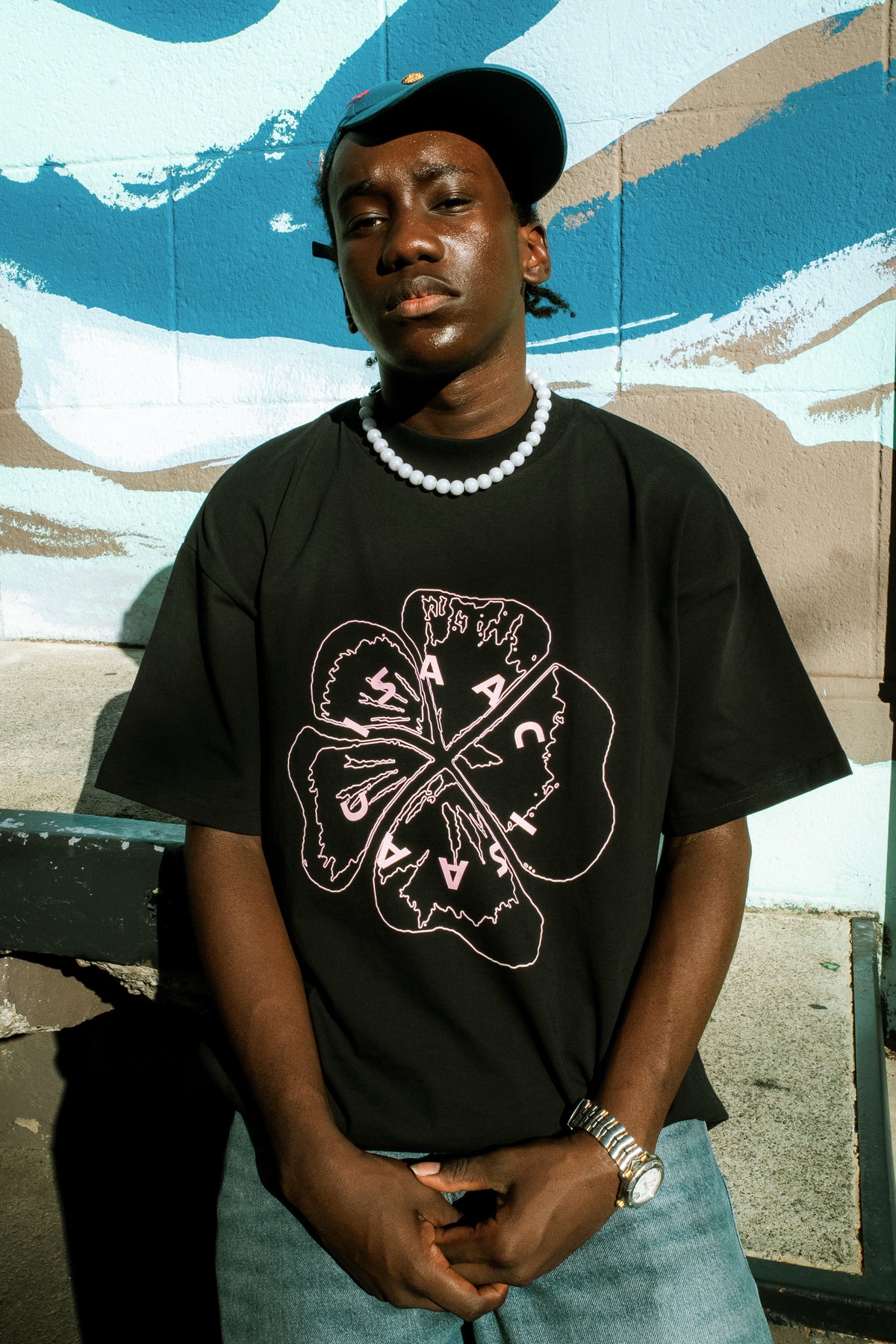T-shirt noir fleur rose