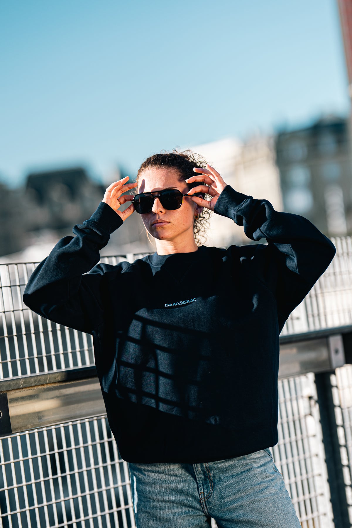 Crew neck navy fleur bleu ciel