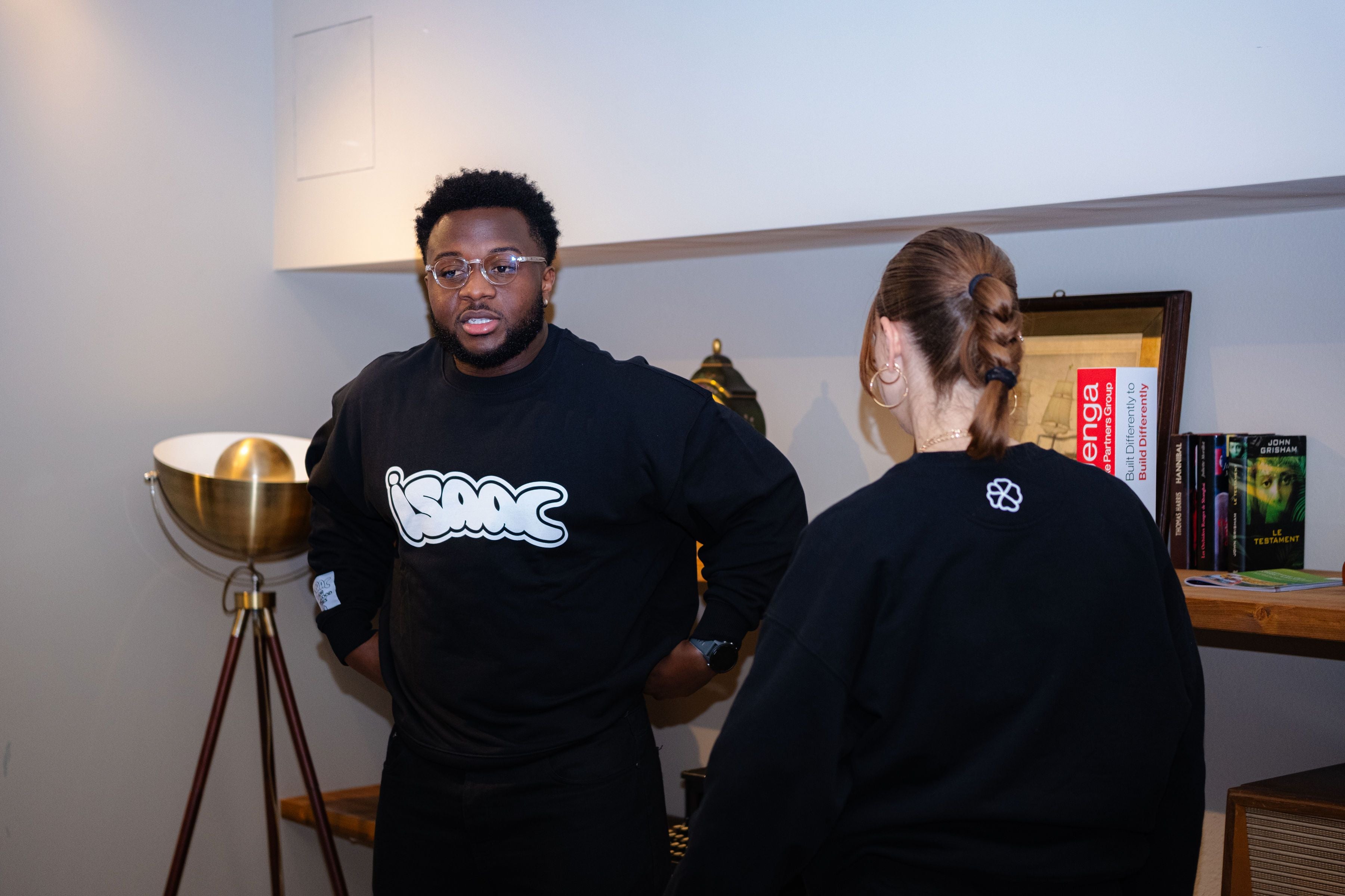 Crew Neck Oversize Black & White